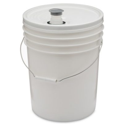 HDPE Plastic UN Rated Buckets with Rieke Spout Lid